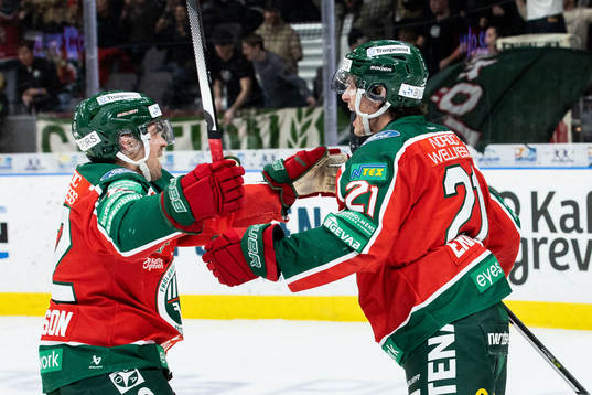 Frölundas Loui Eriksson jublar med Patrik Carlsson