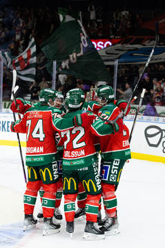 Frölundas Loui Eriksson jublar med lagkamrater