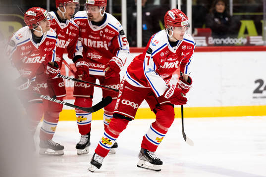 Timrås Jakob Stenqvist jublar