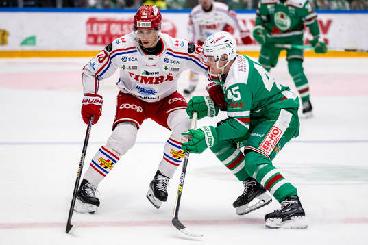 Timrås Robin Alvarez  och Rögles Oskar Hassel