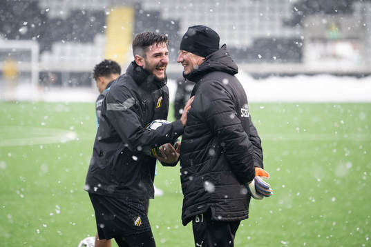 Filip Trpcevski  och Målvaktstränare Mats Johansson