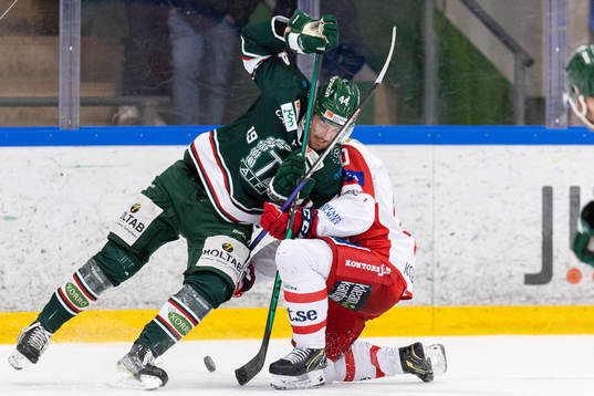 Tingsryds Jonatan Harju och Västerviks Mathias Wigley