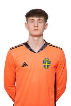 iHugo Travancic, Målvakt i P16-landslaget poserar för porträtt den 14 mars 2023 i Stockholm. 