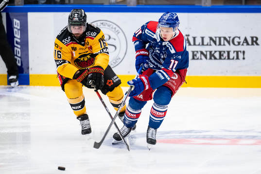 Luleås Niklas Olausson och Oskarshamns Antti Suomela
