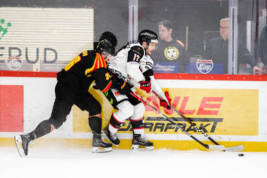 Brynäs Linus Ölund och Malmö Redhawks Pathrik Westerholm