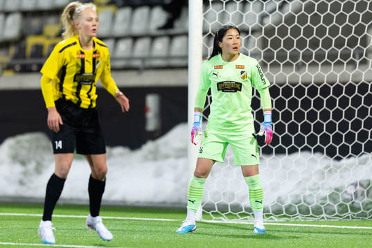 Häckens målvakt Younggeul Yoon