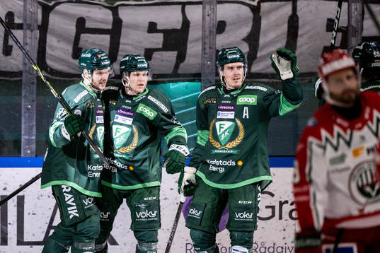 Färjestads Joakim Nygård jublar med Theodor Lennström