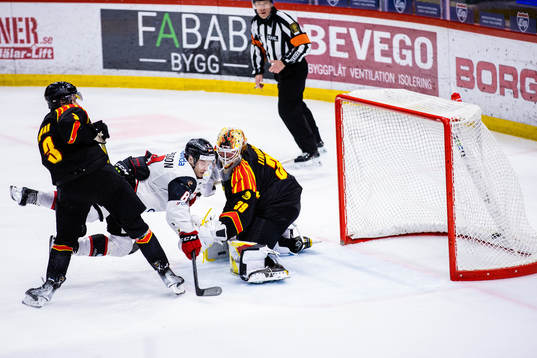 Malmö Redhakws Adam Ollas Mattsson gör 2-3