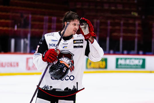 Malmö Redhakws Adam Ollas Mattsson jublar