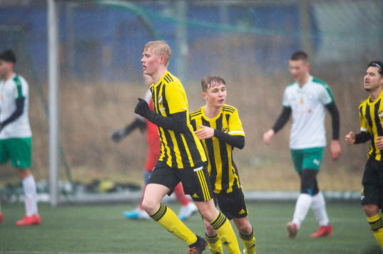  IFK Hässleholms  Linus Roslund i matchen i DM för pojkar U17 mellan  IFK Hässleholm och Klippans Förenade FF i Hässleholm 19 mars 2023.