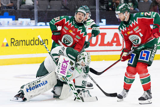 Färjestads målvakt Matthew Tomkins och Frölundas Mats