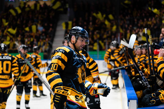 Skellefteå AIKs Joakim Lindström jublar