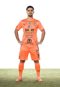 Eskilstunas Ishak Shamoun poserar för en lagbild den 21 mars 2023 i Eskilstuna.