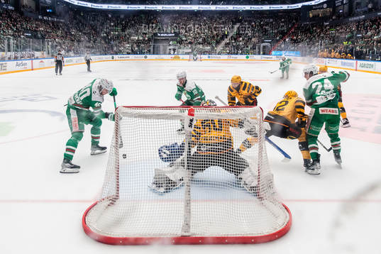 Rögles Oskar Stål-Lyrenäs (tv) gör 2-1 målet bakom