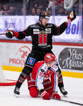 Örebros Christopher Mastomäki och Timrås Robin Alvarez