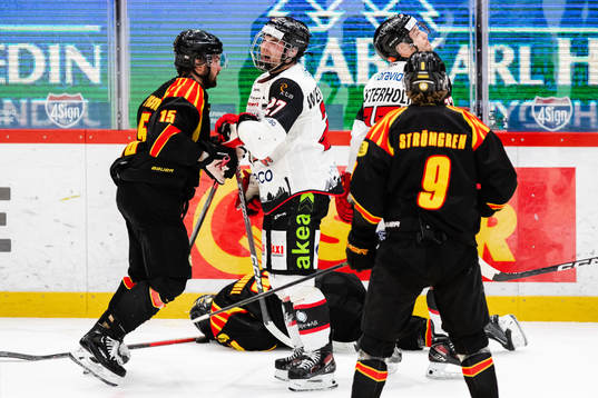 Brynäs Dmytro Timashov har ont