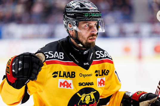 Luleås Niklas Olausson jublar