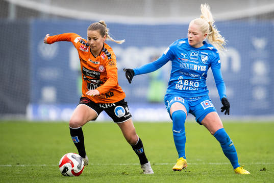 Kristianstads Emmi Alanen och Kalmars Wilma Finnman