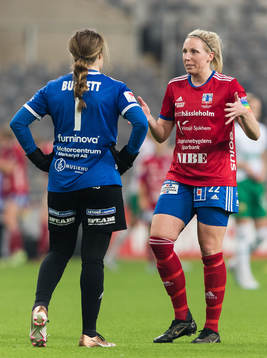 Vittsjös målvakt Elaine Margret Burdett och Sandra