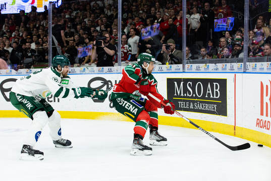 Färjestads August Tornberg och Frölundas Mats Rosseli