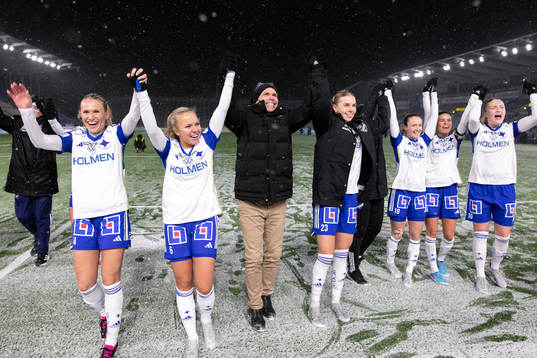 IFK Norrköpings spelare jublar