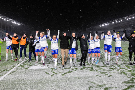 IFK Norrköpings spelare jublar