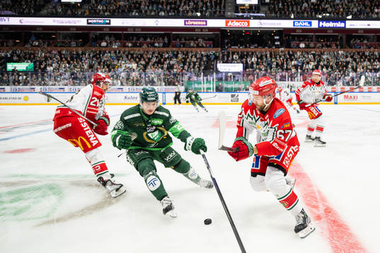 Färjestads Lucas Forsell och Frölundas Jacob Nilsson