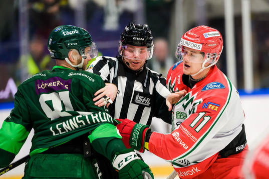 Färjestads Theodor Lennström och Frölundas Erik Borg