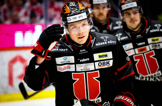 Örebros Linus Öberg jublar