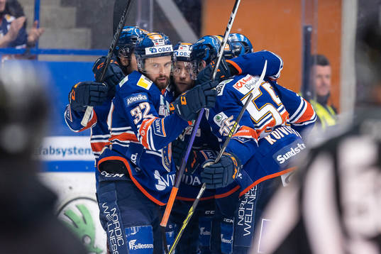 Växjös Lukas Bengtsson jublar