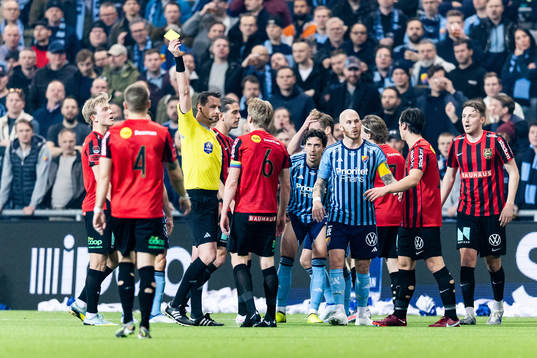 Brommapojkarnas Gustav Sandberg Magnusson tilldelas gult