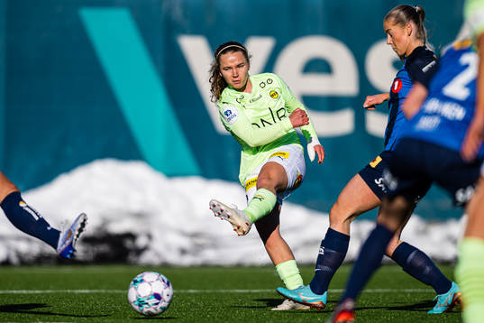 Signe Holt Andersen of LSK Kvinner