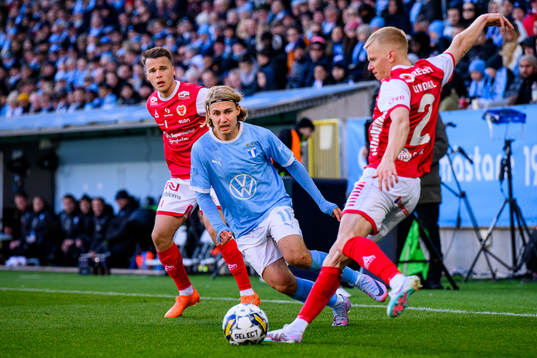 Malmö FFs Sebastian Nanasi och Kalmars Axel Lindahl