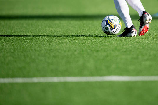 En fot och en boll