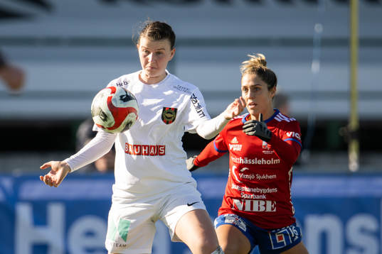 Vittsjös Katrina Gorry och Brommapojkarnas Frida Boriero