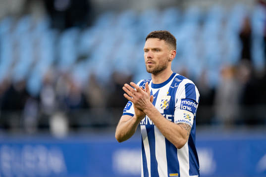 IFK Göteborgs Marcus Berg tackar publiken