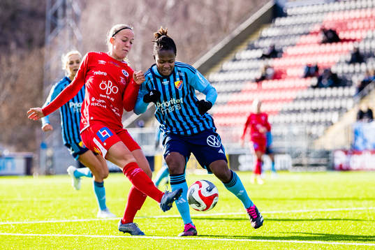 Örebros Lisa Frisk och Djurgårdens Portia Boakye