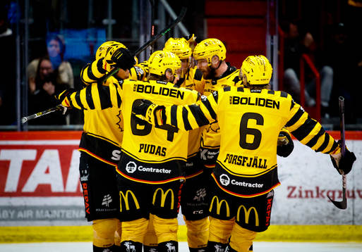 Jubel vid Skellefteås Tom Kühnhackl 2-1 mål