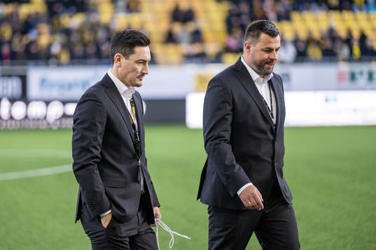 Elfsborgs Stefan Ishizaki, försäljare företag,och Vedad Aganovic, ansvarig för social hållbarhet,