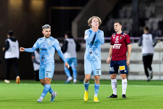 AFC Eskilstunas Leo Lif jublar efter 1-2