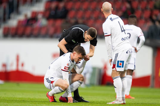 Östers Runar Thor Sigurgeirsson har ont