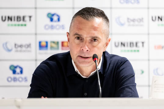 Östers tränare Srdjan Tufegdzic på presskonferensen