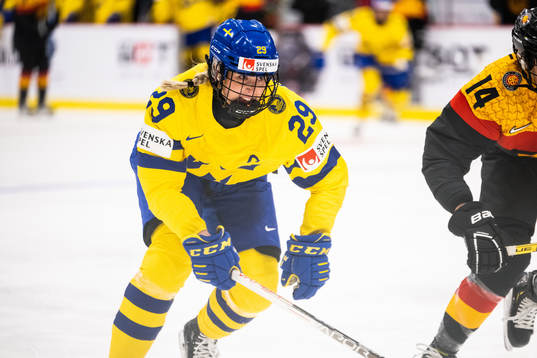 Olivia Carlsson of Sweden