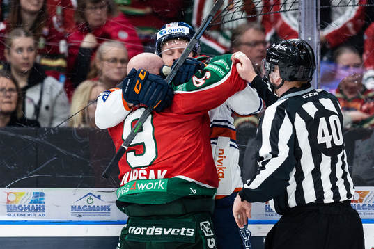 Frölundas Jan Mursak och Växjös Ludvig Claesson