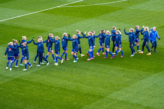 Players of Sweden ahead of the women's international friendly football match between Sweden and Denmark on April 7, 2023 in Malmö. 