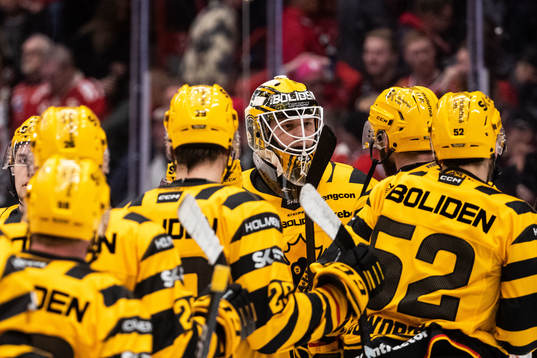 Bla gjennom flere bilder av Ishockey, SHL, Semifinal 4, Örebro - Skellefteå