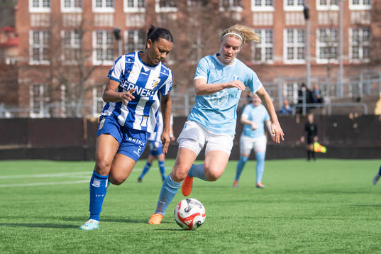 IFK Göteborgs Ashley Hall Hellström och Malmö FFs Amanda Kander 