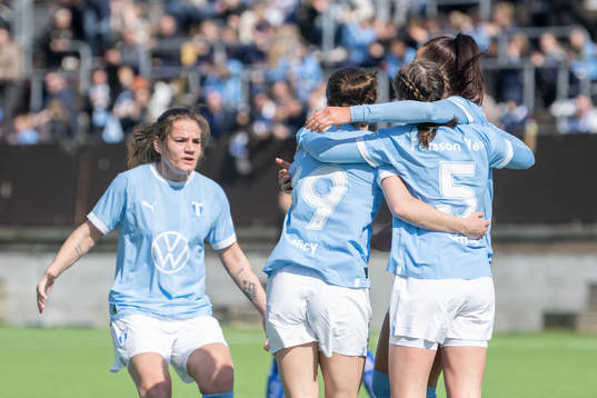 Malmö FFs Sarah Mellouk , Anna Plantin och Erica Welin