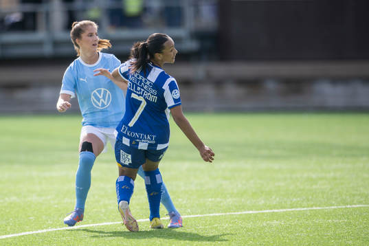 Malmö FFs Lovisa Wifvesson och IFK Göteborgs Alicia Hall