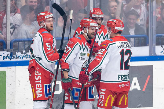 Frölundas Jacob Nilsson jublar